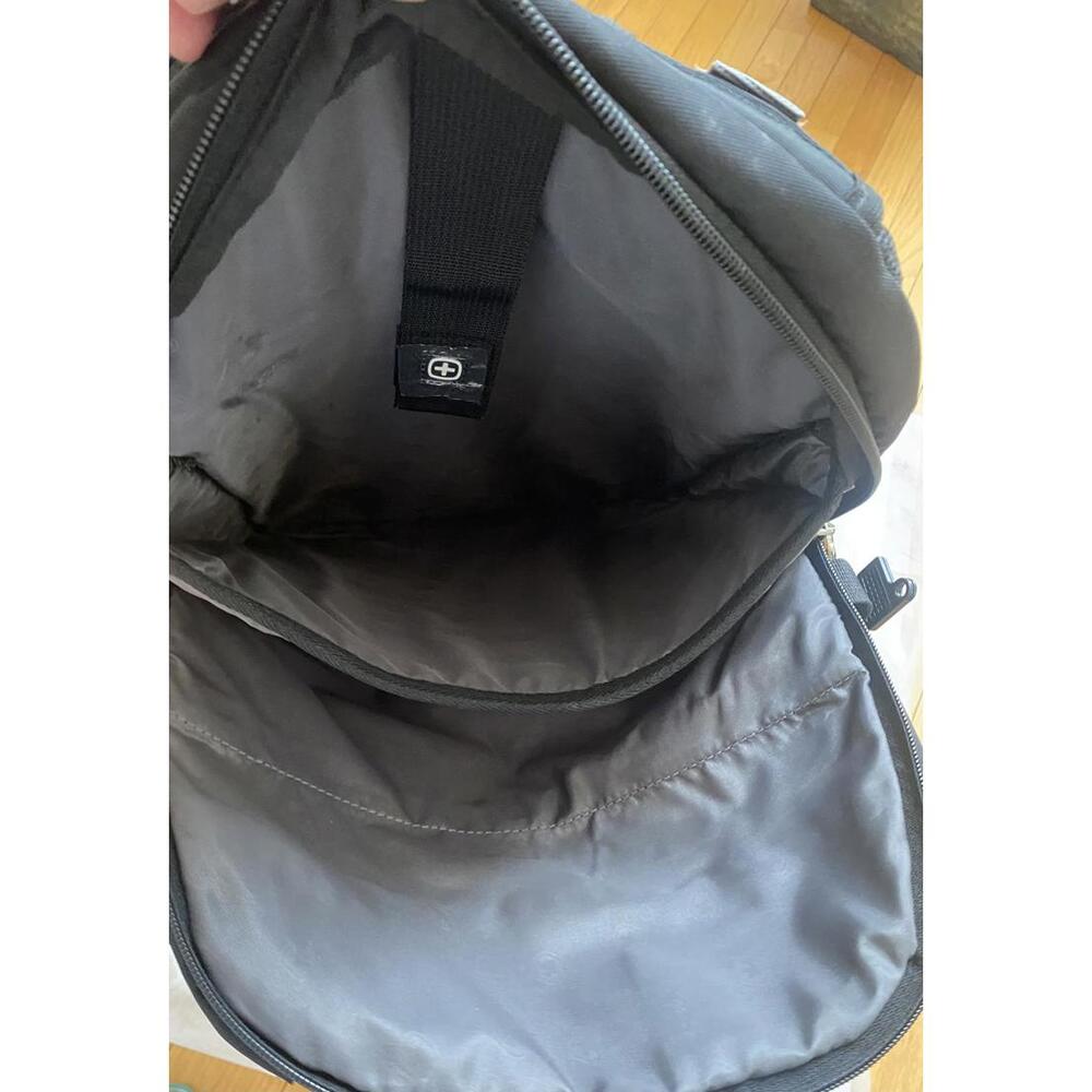 Swissgear Black Backpack With Multiple Compartmen… - image 3